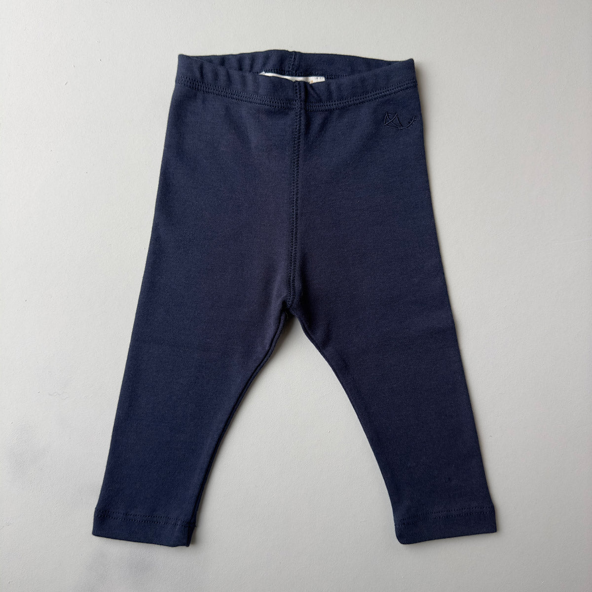Marinblå leggings för baby i ekologisk bomull